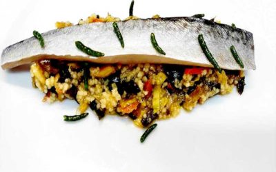 COUS-COUS DE ALGAS FERMENTADAS CON CABALLA ATEMPERADA Y SALICORNIA